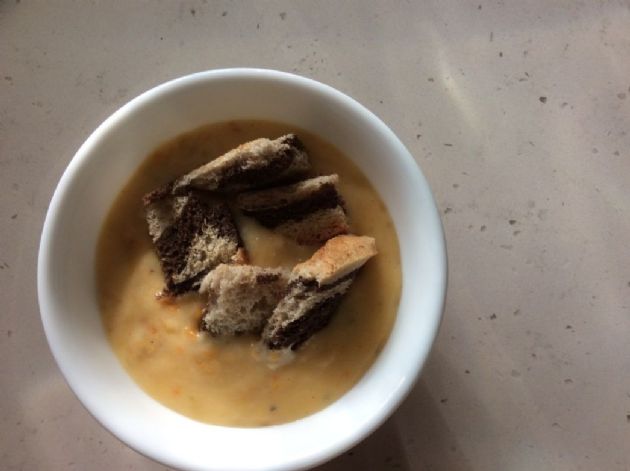 Soup 3 Canadian cheese soup with pumpernickel croutons: cooking light soups