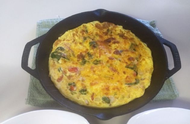 Spinach, Tomato, and Prosciutto Frittata