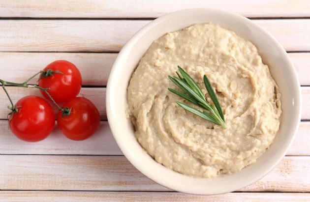 Stepf's Rosemary-Garlic White Bean Hummus