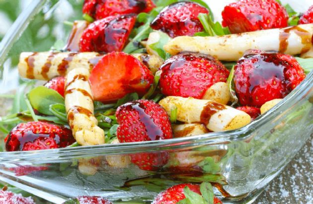 Strawberry-Asparagus Salad