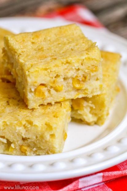 THE BEST MOIST SWEET CORNBREAD