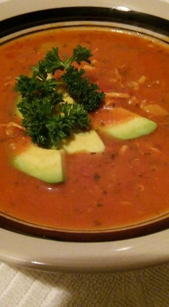 Tomato soup with chicken and brown rice