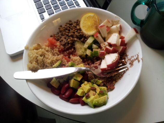 Tuna Lentil Quinoia Lunch Bowl