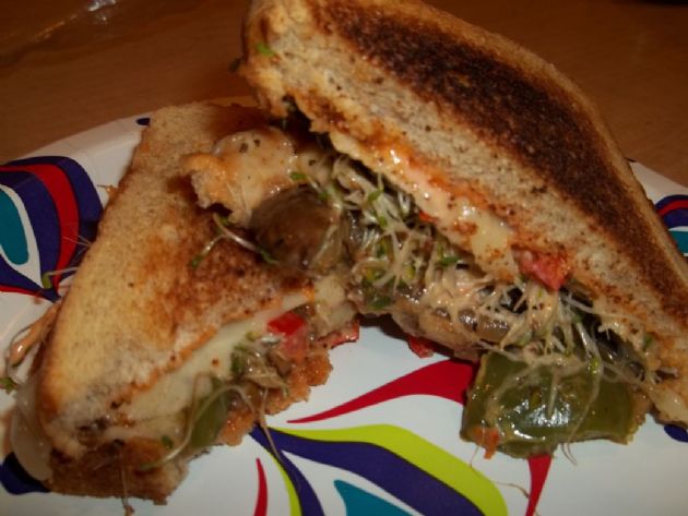 VEGETABLE RUBEN SANDWICH