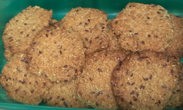 Yummy Almnod Butter and Flax seed Cookies