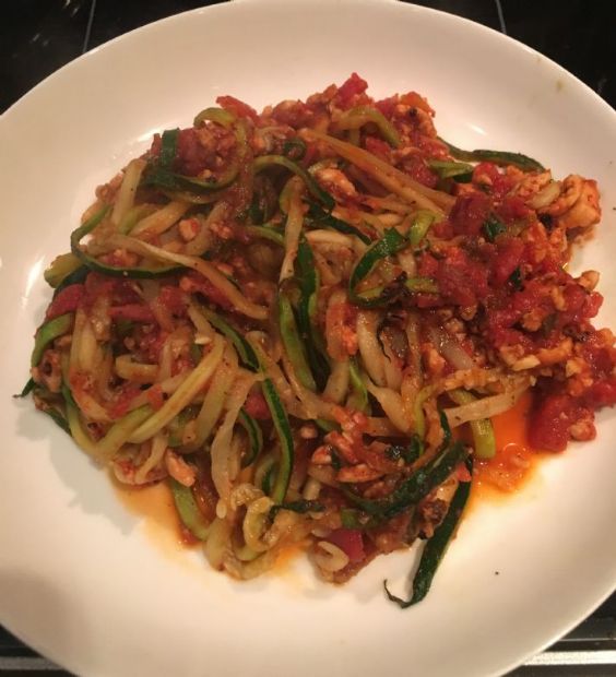 Zucchini Spaghetti with Lean Turkey Spaghetti Sauce