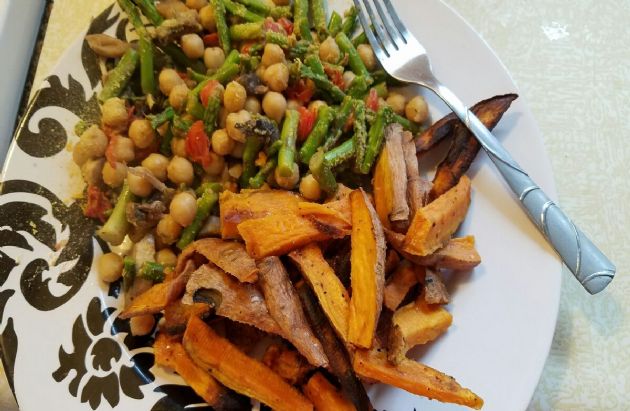 Garbanzo bean with veggies