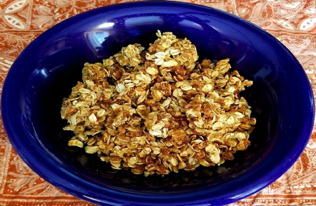 Bridget May's Granola (1/2 cup serving)