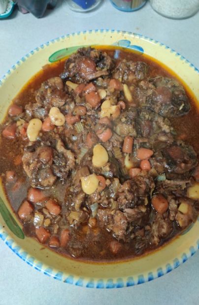 Ivy's Instant Pot Jamaican Oxtail Stew