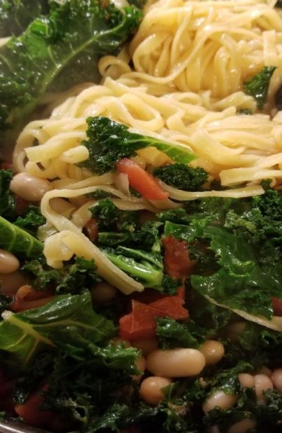 Tuscan Kale and White Bean Linguine