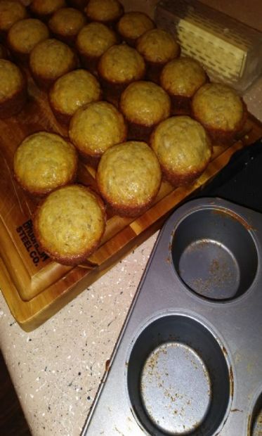 Banana bread muffins with coconut oil