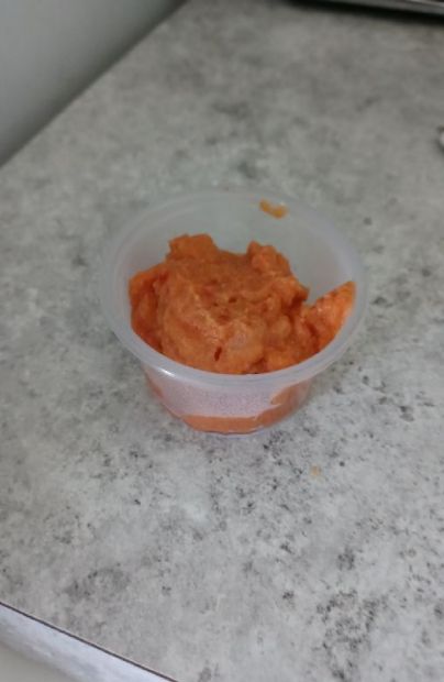 homemade roasted red pepper hummus (VEGAN)