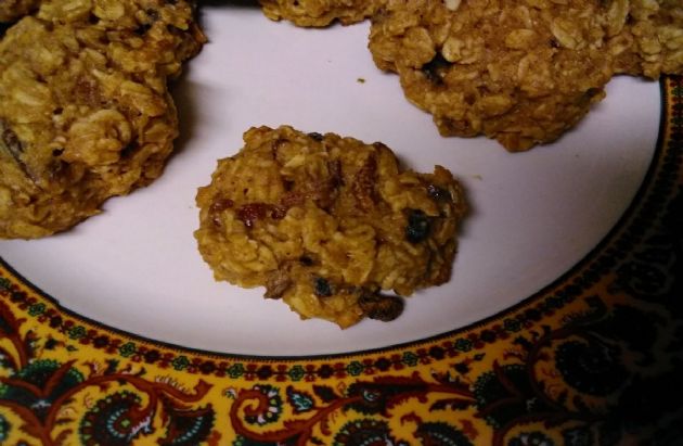 Date Nut Oatmeal Drops