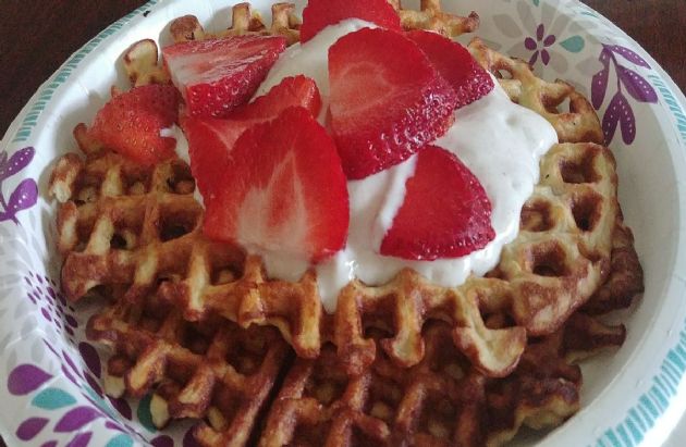 Banana egg waffles with cinnamon yogurt topping