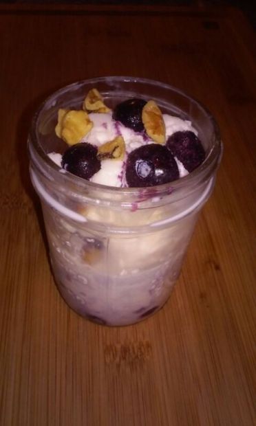 vanilla blueberry ice cream parfait