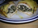 Spinach-stuffed chicken breast with hollandaise sauce
