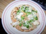 chicken and broccoli pita pizza