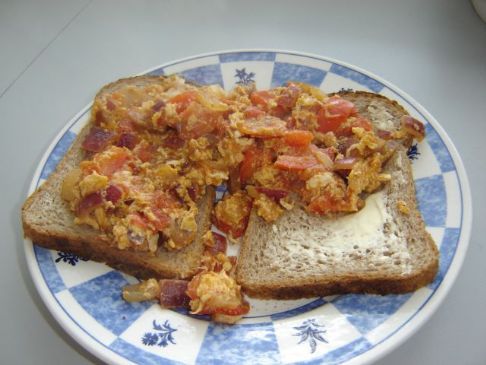 Summery Salsa Eggs (on bread)