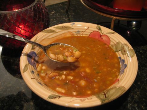 SUN-DRIED TOMATO BEAN SOUP