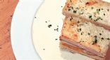 Michael Jordan's Steakhouse's Garlic Bread with Maytag Bleu Cheese Fondue 