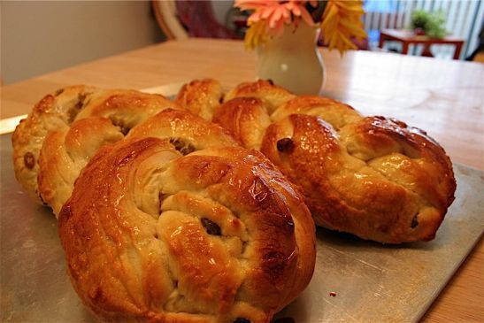 Yue's Braided Raisin Bread