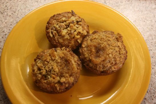 oatmeal-applesauce muffin