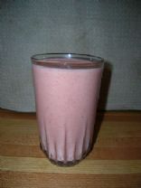 Strawberry banana smoothie with flaxseed