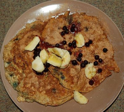 Protein Oatmeal Pancakes w/ Blueberries