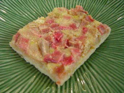 Healthy Strawberry-Rhubarb Bar