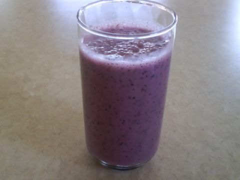 Blueberry Strawberry Smoothie Super Easy!!