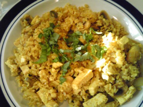 Curried Brown Rice with Mushrooms and Tofu