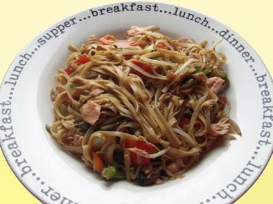 Salmon with Noodles & Stir-Fried Vegetables