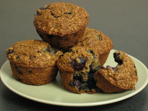 Applesauce oat berry muffins