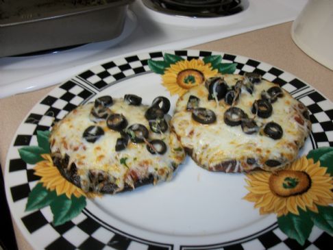 MUSHROOM and olive pizza