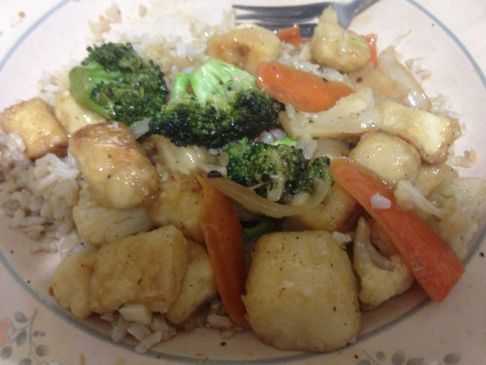 Crispy Tofu with Veggies & Thai Style Sauce