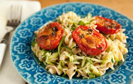 PASTA WITH ROASTED TOMATOES AND ZUCCHINI