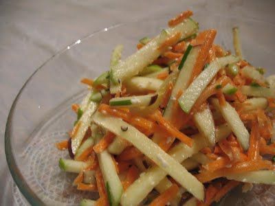 Sweet and Light Carrot & Apple Salad