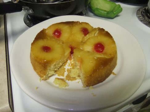 HG's Upside-Down Pineapple-Applesauce Cake