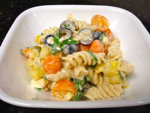 Creamy Mediterranean-Style Pasta Salad