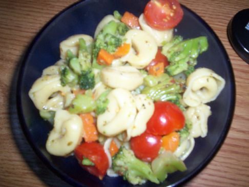 Cheese Tortellini with broccoli & carrots