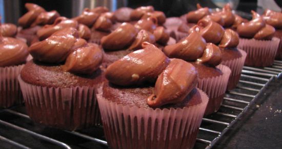 Peanut Butter Nutella Cupcakes