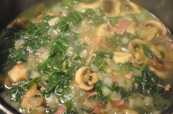 Greens, Beans and Turkey Bacon soup