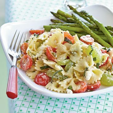 Bow Ties with Tomatoes, Feta, and Balsamic Dreaaing