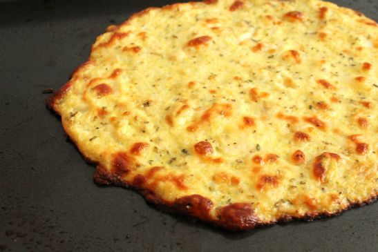 Low Carb Cauliflower Pizza 