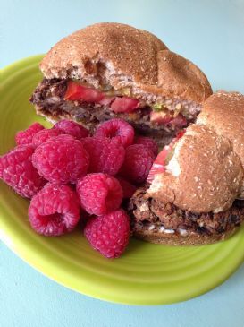 Easy Black Bean & Sweet Potato Veggie Burgers