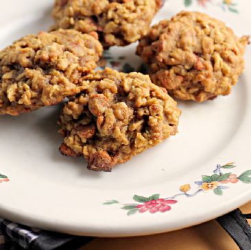 Pumpkin Oatmeal Raisin Cookies w/ Cinnamon Chips