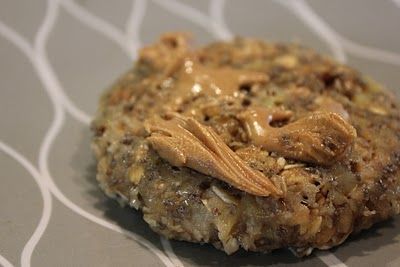 Microwave Banana Oat Cakes