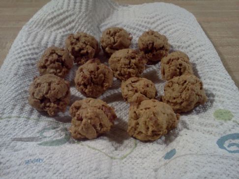 Steve's Basic Vegan Oatmeal-Peanut Butter cookies