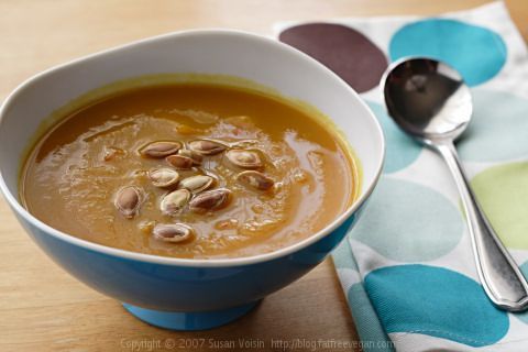 Roasted Pumpkin and Garlic Soup