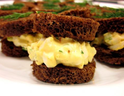 Egg Salad Tea Sandwiches 